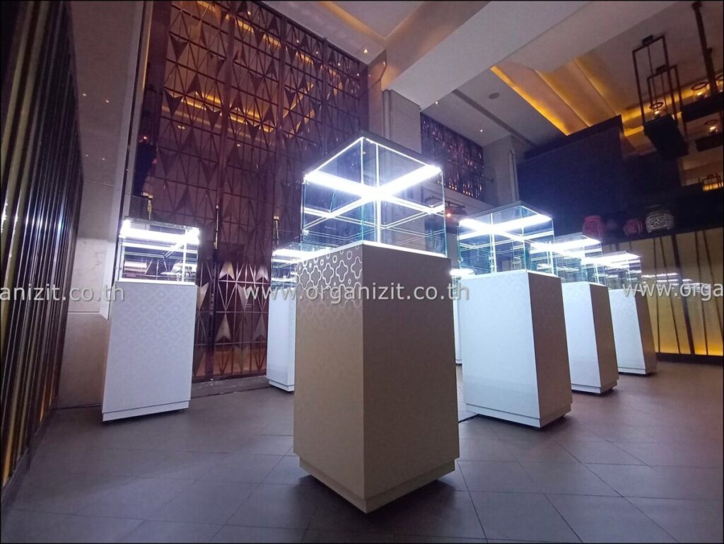 อุปกรณ์จัดงานให้เช่า ตู้กระจก ตู้จิวเวลรี่ ตู้โชว์